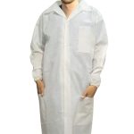 Disposable lab coat unisex 3 pocket full sleeve with elastic closer and front plastic snap buttons